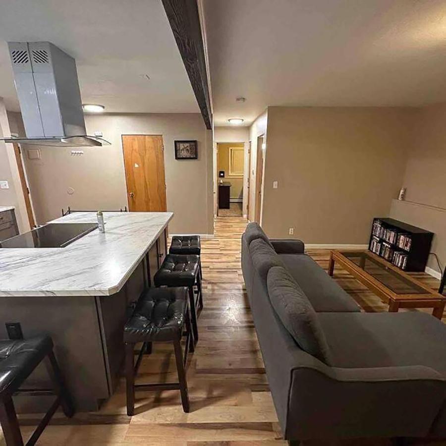 Centrally Located 2Br Spacious High-Speed Internet Anchorage Bagian luar foto