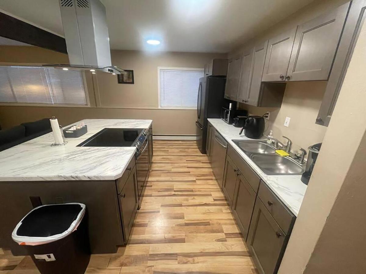 Centrally Located 2Br Spacious High-Speed Internet Anchorage Bagian luar foto