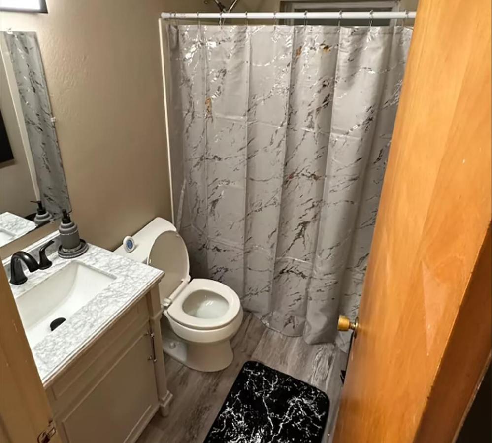Centrally Located 2Br Spacious High-Speed Internet Anchorage Bagian luar foto